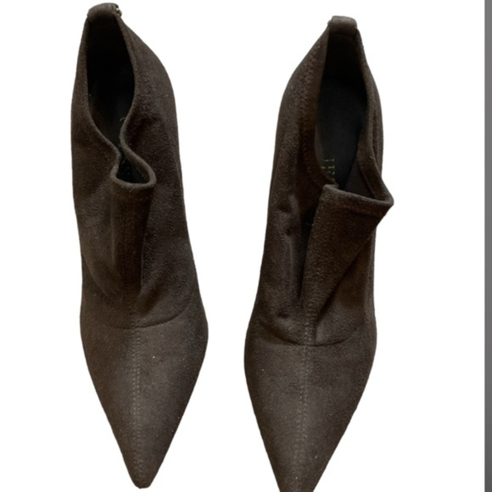Guess Vintage Brown and Gold Ankle Boots